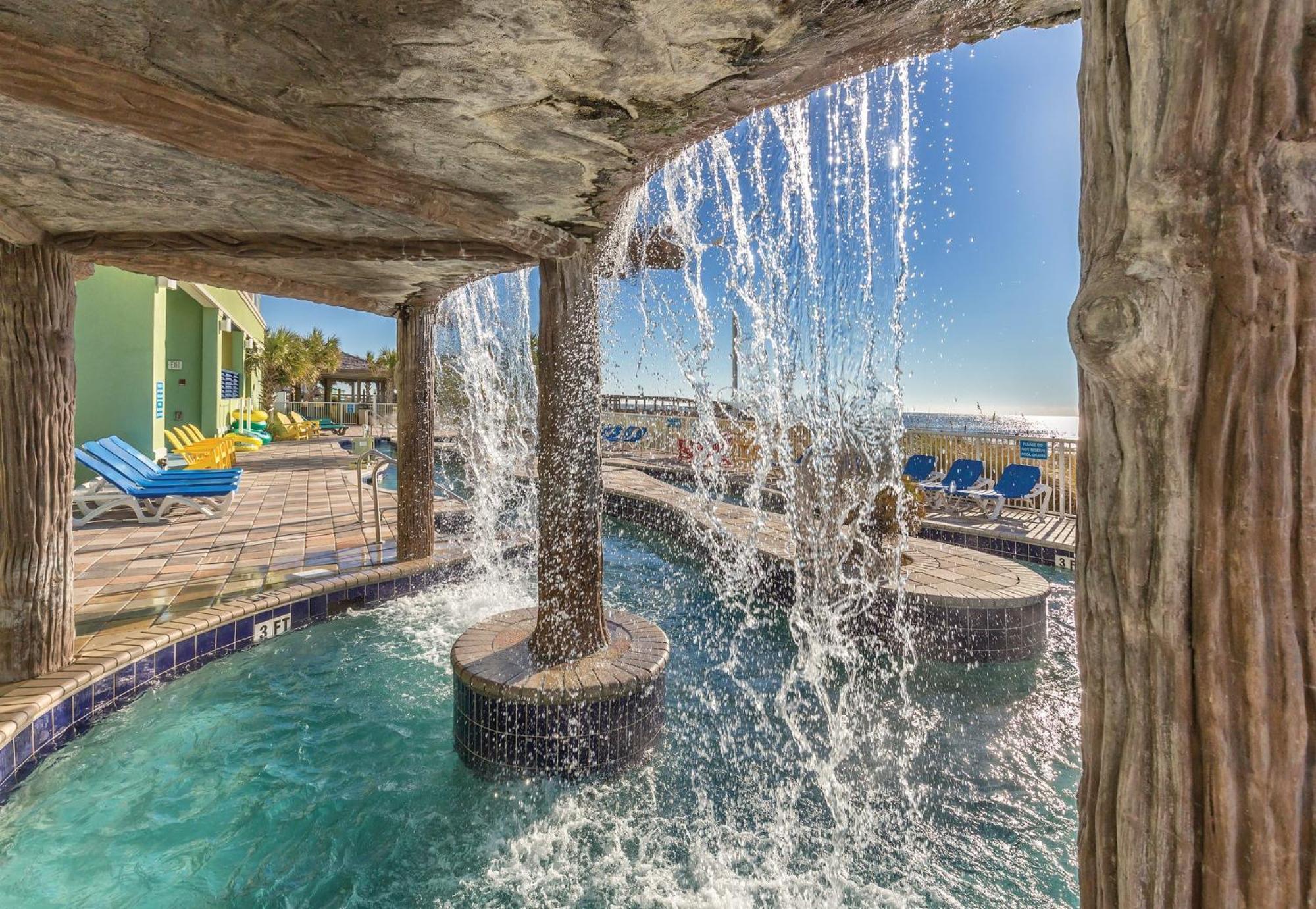 Resort Club Wyndham Towers On The Grove 4*
